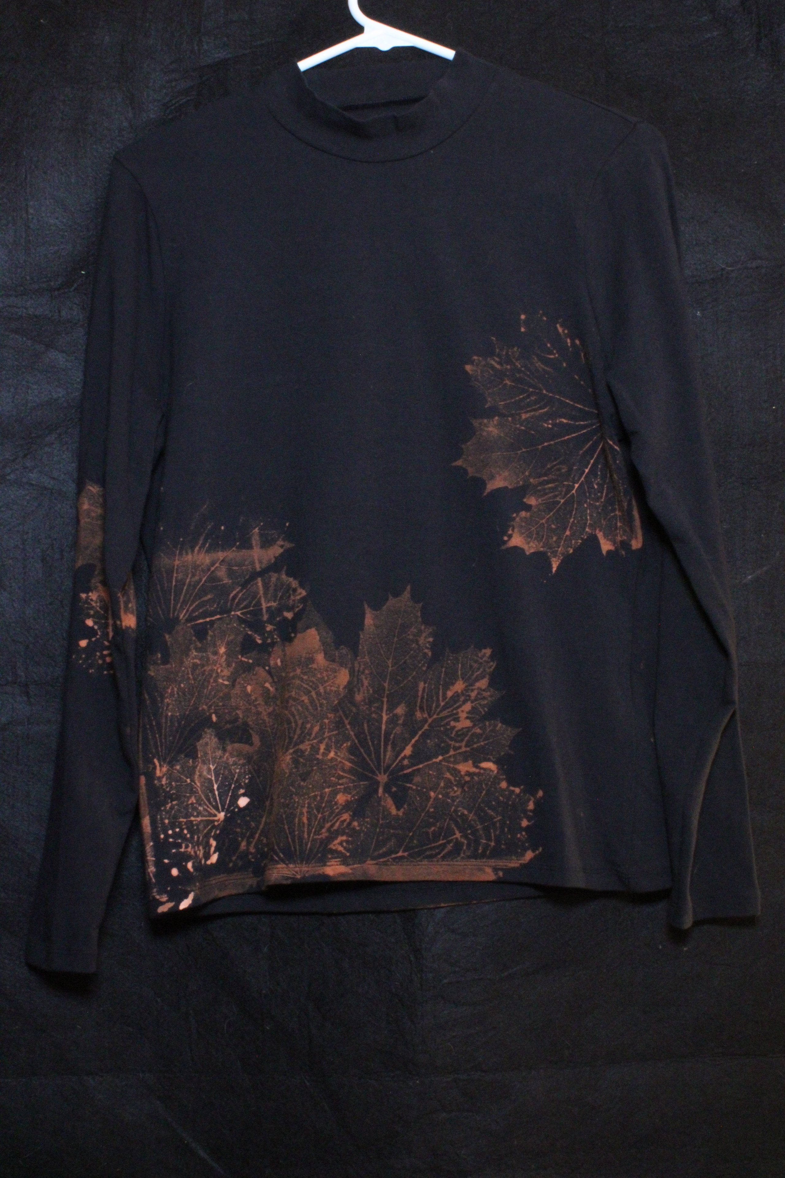 1 of 1 Abercrombie & Fitch Dead Leaves Long Sleeve